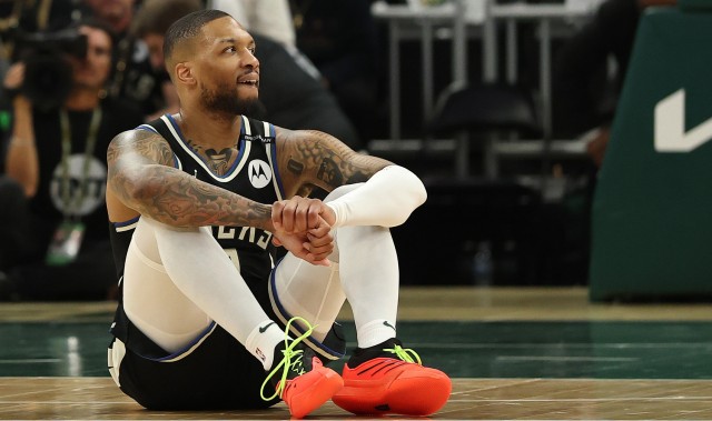 世界杯高清平台-拓媒：克罗宁把利拉德送到雄鹿是神操作 字母离队首轮签价值暴涨