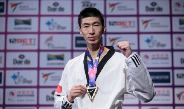 双旗手定了！趁热盘点下历届奥运会中国代表团旗手