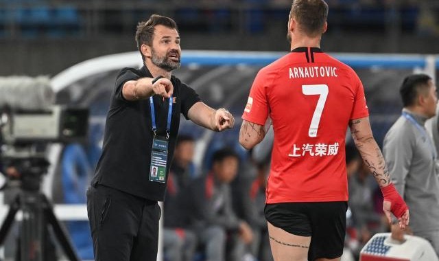 世界杯直播入口-海港首败彰显莱科的无奈 换人保守？替补席就1前锋